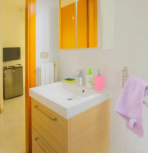 Rivela Vacanze بيت للعطل
